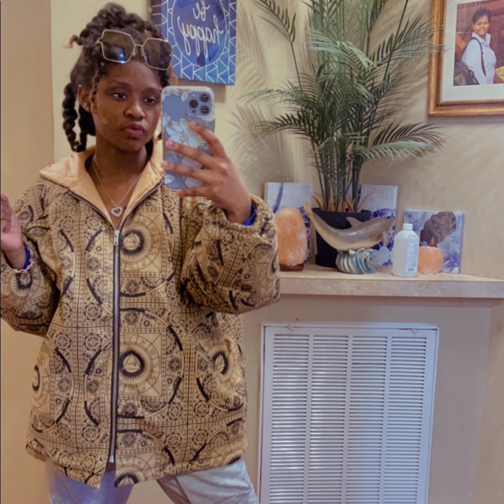 Hippie😅
